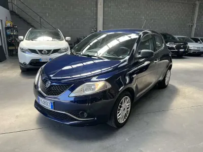 Usata Lancia Ypsilon Gold 69 CV (50 kW) 2017 Other Utilitaria