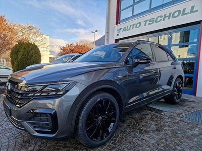Usata VW Touareg R-line 231 CV (169 kW) 2021 Siliziumgrau metallic SUV
