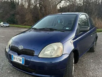 Usata Toyota Yaris 68 CV (50 kW) 2000 Berlina