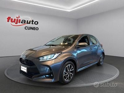 Usata Toyota Yaris Hybrid Trend 116 CV (85 kW) 2022 Dark grey met Utilitaria