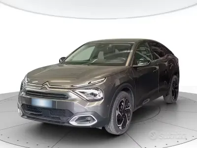 Usata Citroën C4 131 CV (96 kW) 2024 Grigio platinum SUV