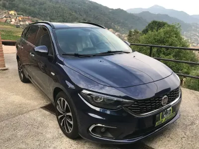 Usata Fiat Tipo Lounge 120 CV (88 kW) 2018 Blu/azzurro Station wagon