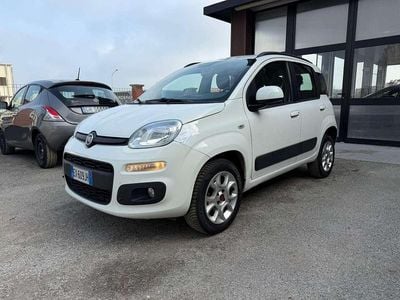 Usata Fiat Panda Lounge 80 CV (58 kW) 2014 Bianco Utilitaria