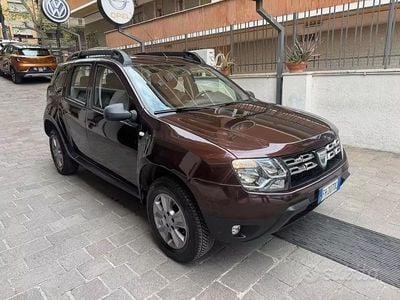 Usata Dacia Duster Lauréate 115 CV (84 kW) 2017 Rosso SUV