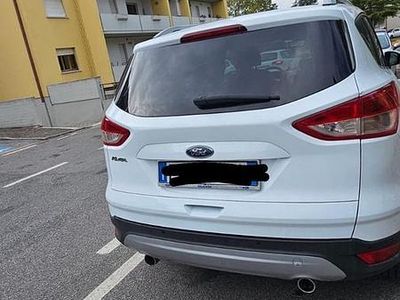 Usata Ford Kuga Business Edition 163 CV (119 kW) 2016 Bianco SUV