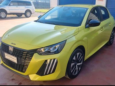 Nuova Peugeot 208 Style 101 CV (74 kW) 2025 Giallo agueida Utilitaria