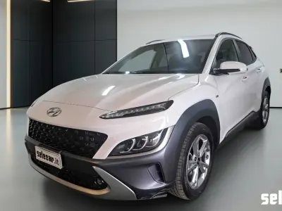 Usata Hyundai Kona 120 CV (88 kW) 2023 9p bianco magnolia SUV