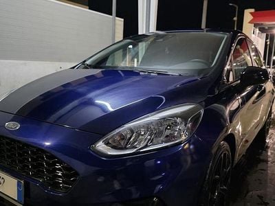 Usata Ford Fiesta 85 CV (62 kW) 2017 Blu Utilitaria