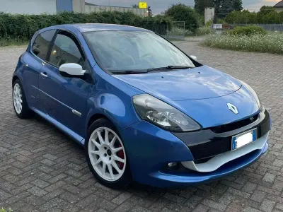 Usata Renault Clio III R.S. 197 CV (144 kW) 2011 Blu/azzurro Berlina