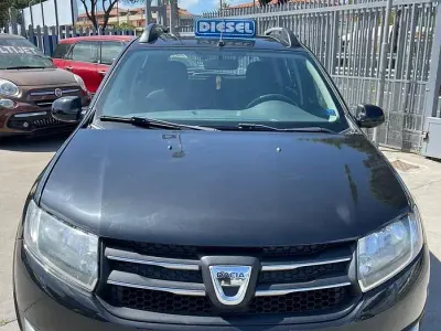 Usata Dacia Sandero Stepway 90 CV (66 kW) 2015 Nero Berlina