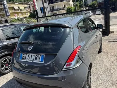 Usata Lancia Ypsilon S 95 CV (69 kW) 2014 Grigio Utilitaria