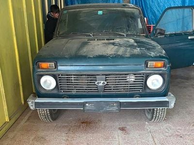 Usata Lada niva 2010 Verde SUV