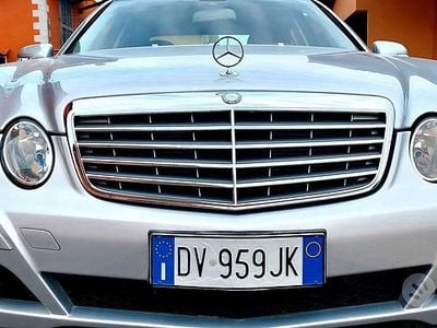 Usata Mercedes E280 Elegance 190 CV (139 kW) 2009 Grigio Berlina