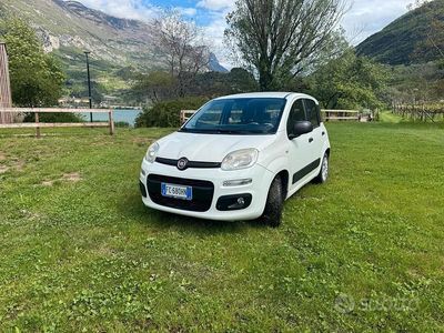 Usata Fiat Panda Lounge 69 CV (50 kW) 2015 Bianco Utilitaria