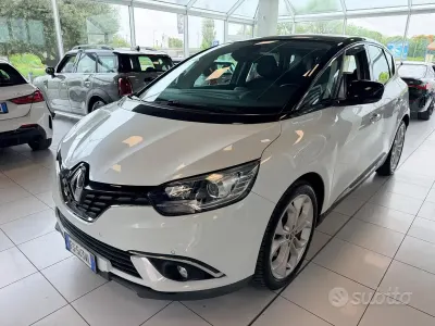 Usata Renault Scénic IV 110 CV (80 kW) 2019 Bianco Monovolume