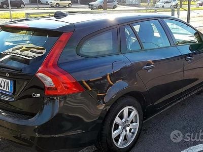 Usata Volvo V60 Business Edition 114 CV (83 kW) 2013 Nero Station wagon