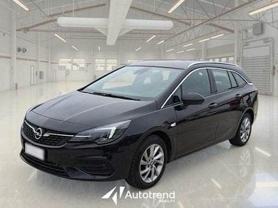Usata Opel Astra Business Elegance 122 CV (89 kW) 2022 Nero Utilitaria
