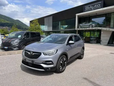 Usata Opel Grandland X Innovation 131 CV (96 kW) 2021 Argento SUV