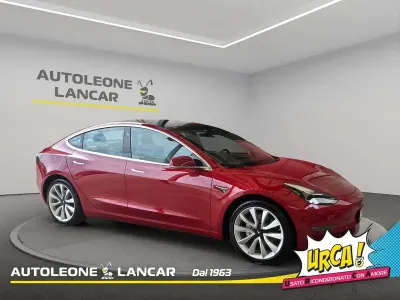 Usata Tesla Model 3 152 kW (208 CV) 2019 Rosso Berlina