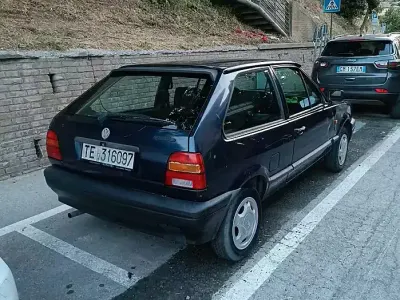 Usata VW Polo 45 CV (33 kW) 1994 Nero Berlina