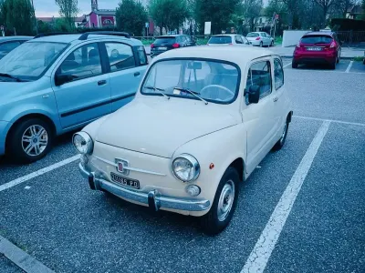 Usata Fiat 600D 31 CV (22 kW) 1968 Beige Utilitaria