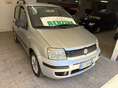 Usata Fiat Panda 54 CV (39 kW) 2007 Grigio Utilitaria