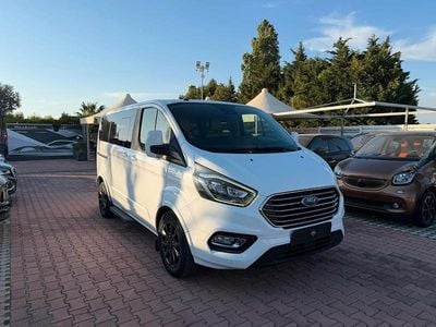 Usata Ford Tourneo Titanium 130 CV (95 kW) 2018 Bianco Monovolume