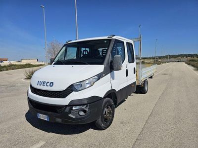 usata Iveco Daily 35C11 2.3 PM-RG Cabinato 7 POSTI CASSONE FISSO