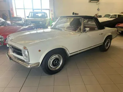 Usata Mercedes 230 121 CV (88 kW) 1968 Bianco Cabrio