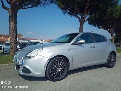 Usata Alfa Romeo Giulietta Distinctive 105 CV (77 kW) 2011 Grigio Utilitaria