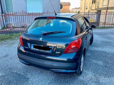 Usata Peugeot 207 88 CV (64 kW) 2007 Nero Berlina