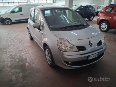 Usata Renault Modus Expression 75 CV (55 kW) 2008 Grigio Monovolume