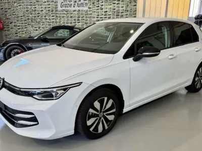 Usata VW Golf VIII Edition 150 CV (110 kW) 2025 Bianco Berlina