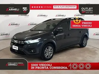 Usata Dacia Jogger Expression 101 CV (74 kW) 2023 Grigio Monovolume