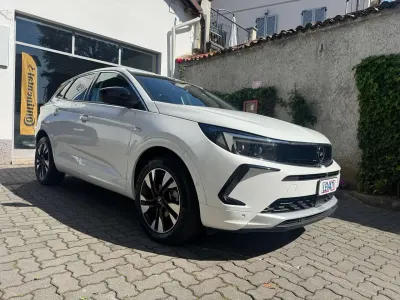 Usata Opel Grandland X Business Elegance 131 CV (96 kW) 2023 Bianco SUV