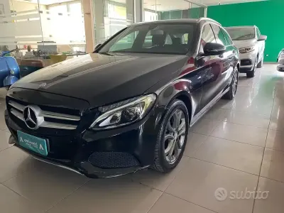 Usata Mercedes C200 116 CV (85 kW) 2016 Nero Station wagon