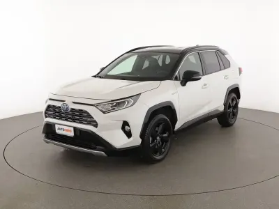 Usata Toyota RAV4 Hybrid Style 222 CV (163 kW) 2019 Bianco SUV