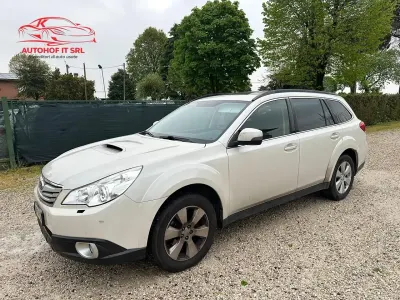Usata Subaru Outback Exclusive+ 150 CV (110 kW) 2013 Grigio Station wagon