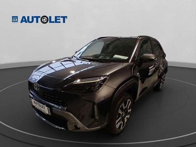 Grigio Nuova 2025 Toyota Yaris Cross Lounge SUV | 34.800 € (Molto cara)