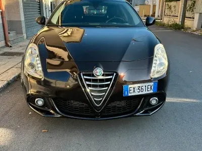 Usata Alfa Romeo Giulietta 105 CV (77 kW) 2014 Utilitaria