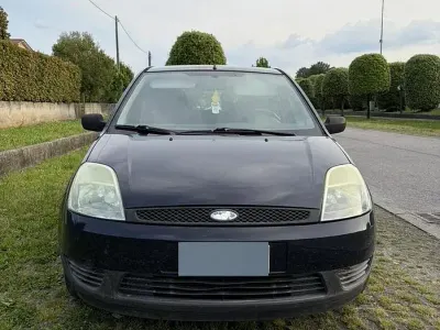 Usata Ford Fiesta 75 CV (55 kW) 2005 Utilitaria