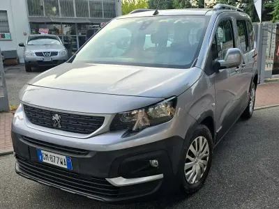 Usata Peugeot Rifter Active 102 CV (75 kW) 2019 Argento Monovolume