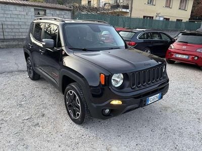 Usata Jeep Renegade Trailhawk 170 CV (125 kW) 2017 Nero SUV