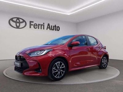Usata Toyota Yaris Hybrid Trend 116 CV (85 kW) 2023 Emotional red Berlina