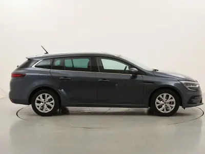 Usata Renault Mégane GrandTour Business 116 CV (85 kW) 2021 Grigiogrigio Station wagon