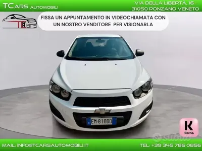 Usata Chevrolet Aveo LS 84 CV (61 kW) 2012 Bianco Berlina