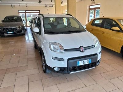 Usata Fiat Panda 4x4 S 95 CV (69 kW) 2016 Bianco Utilitaria