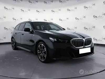 Usata BMW 520 M Sport 197 CV (144 kW) 2025 Grigio Station wagon