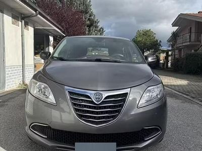 Usata Lancia Ypsilon Silver 69 CV (50 kW) 2011 Grigio Utilitaria