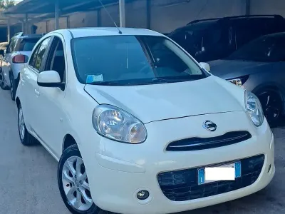 Usata Nissan Micra 80 CV (58 kW) 2015 Beige Utilitaria